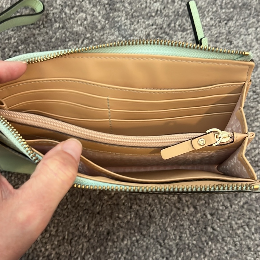 Kate Spade Large Wristlet/Wallet - Picture 12 of 12